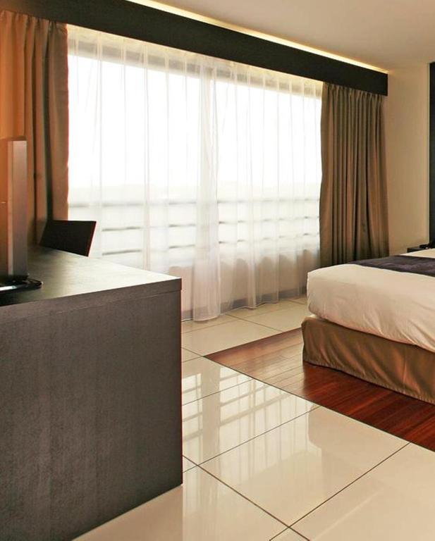 Hotel Tahiti Nui Papeete  Exteriör bild