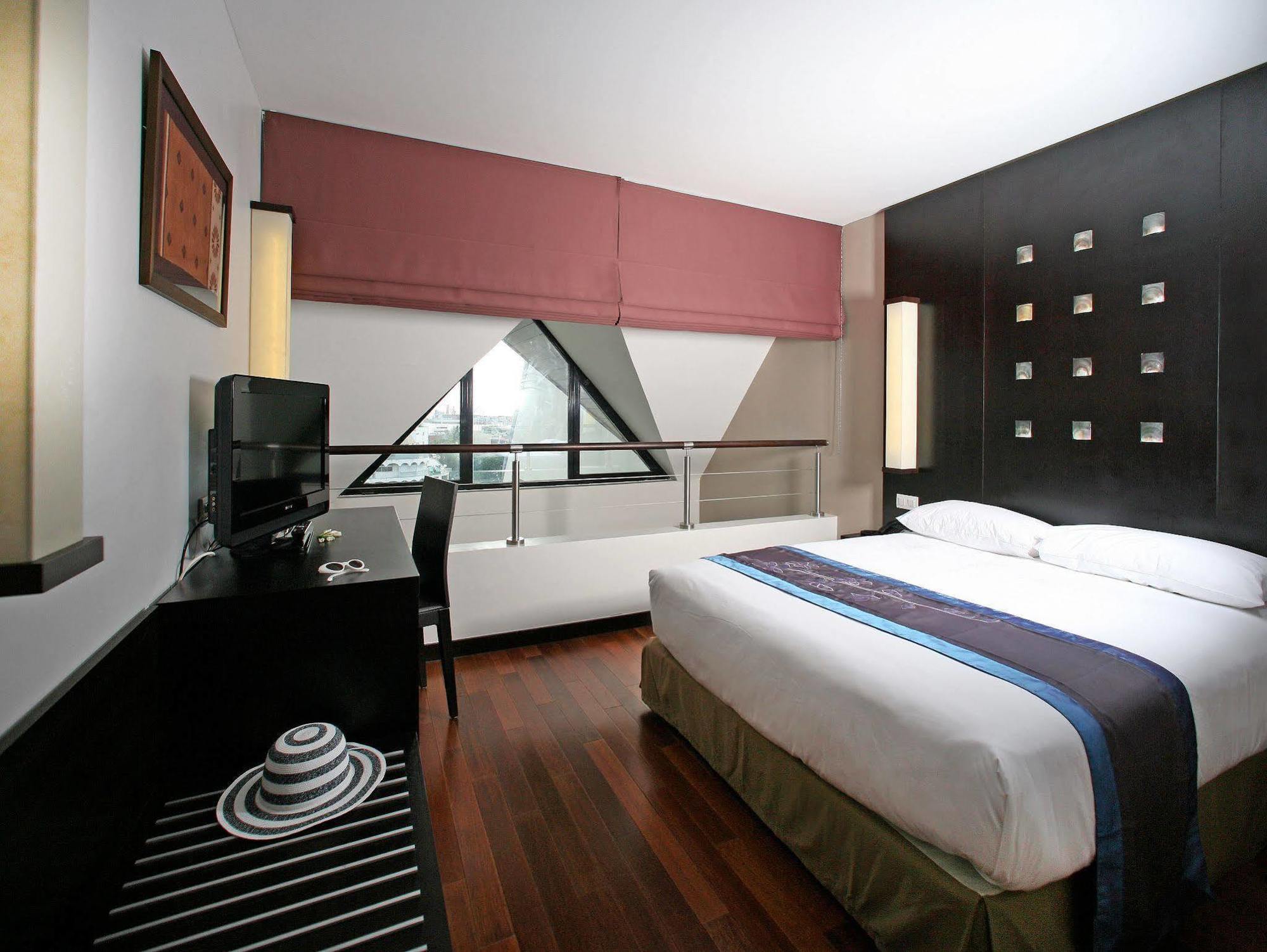 Hotel Tahiti Nui Papeete  Exteriör bild