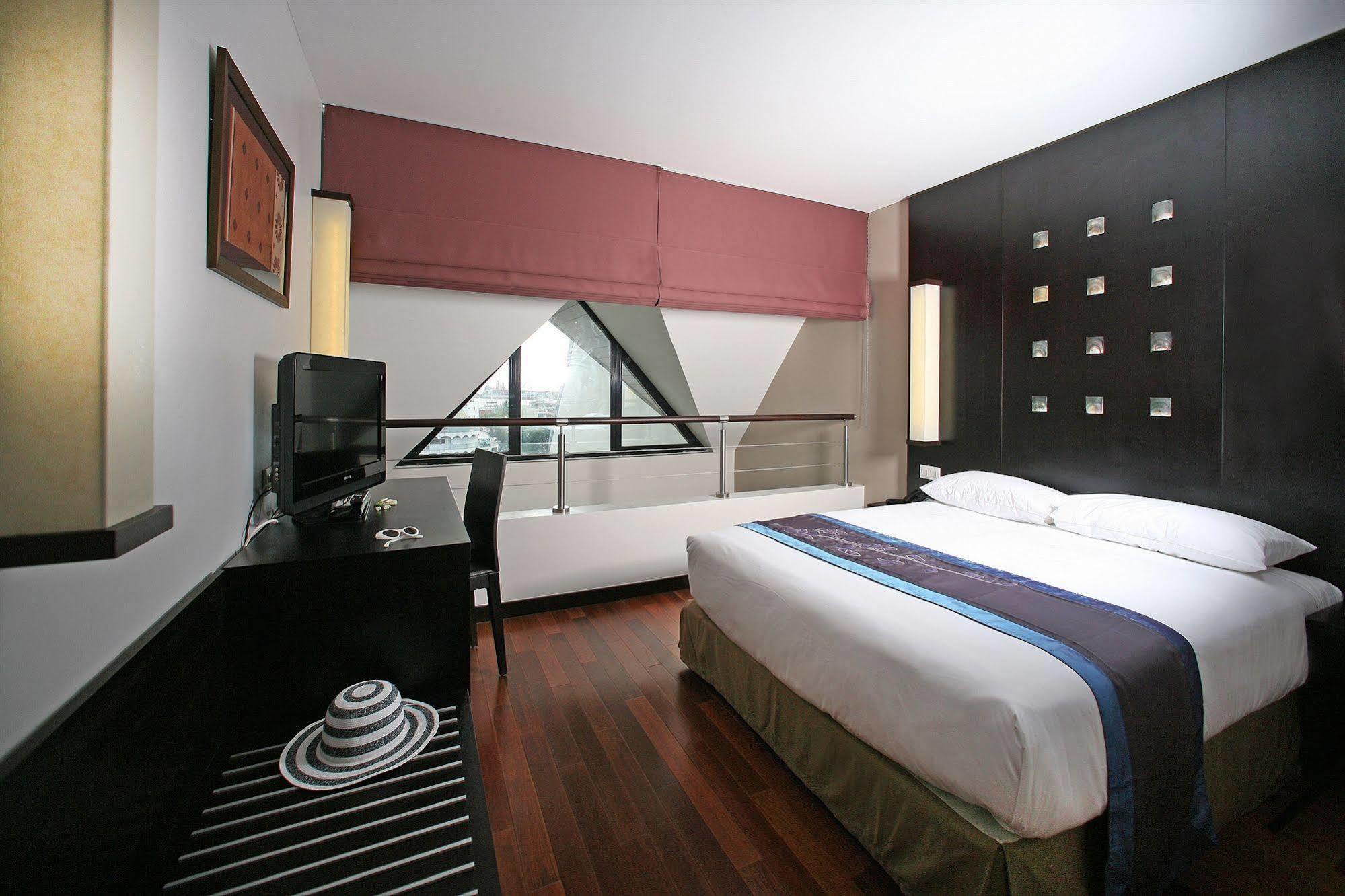 Hotel Tahiti Nui Papeete  Exteriör bild